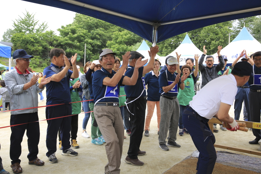 [크기변환]10-1민속놀이_윷놀이대회012.jpg